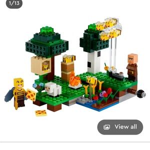 LEGO Minecraft Bee Adventure Set - Green, Yellow, Brown